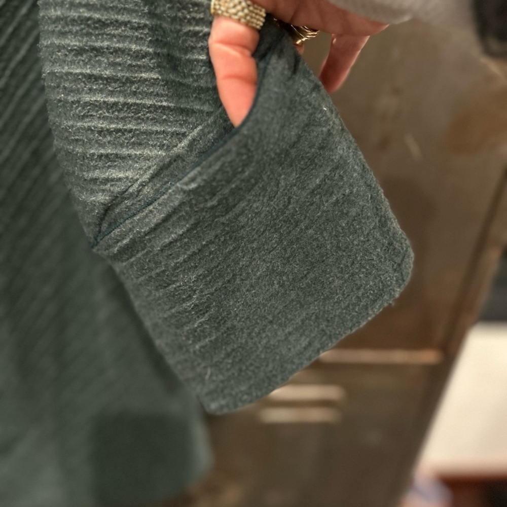 🍀HABITAT emerald green sweater - Picture 7 of 10
